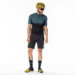 SCOTT Gravel Tuned Kurzarmtrikot - Black/aruba Green -Scott Verkaufsgeschäft scott gravel tuned short sleeve shirt black aruba green 1 1428608