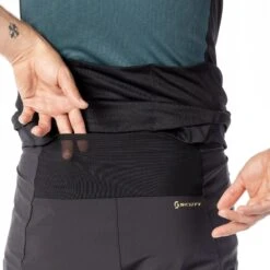 SCOTT Gravel Tuned Shorts - Schwarz -Scott Verkaufsgeschäft scott gravel tuned shorts black 3 1435333